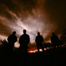 Écoutez Akbal, regardez des vidéoclips, lisez la biographie, consultez les dates de tournée et plus encore !