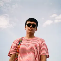 收听 VOLOJZA、观看音乐视频、阅读小传、查看巡演日期等 ！