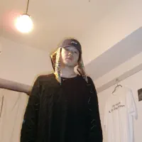 Posłuchaj wykonawcy undefined, obejrzyj teledyski, przeczytaj biografię, zobacz daty tras koncertowych i nie tylko!