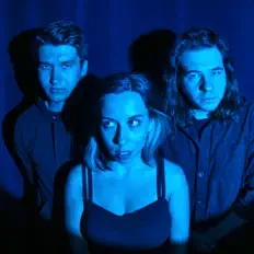Escucha a TRUSS, mira videos musicales, lee su biografía, consulta las fechas de las gira y más.