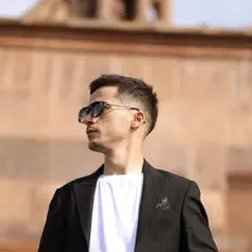 Listen to Gev Karapetian, watch music videos, read bio, see tour dates & more!