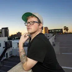 Listen to Kevin Fenderson, watch music videos, read bio, see tour dates & more!