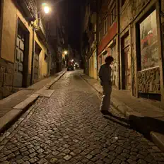 Poslechněte si interpreta Myles Dexter, sledujte hudební videa, přečtěte si životopis, podívejte se na data turné a další informace.