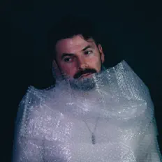 Dengarkan Lippy, tonton video musik, baca bio, lihat tanggal tur & lainnya!