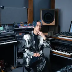 菅原一樹을(를) 듣고, 뮤직 비디오를 보고, 약력을 읽고, 투어 일정 등을 확인하세요!