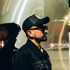 收听 Franklyn Watts、观看音乐视频、阅读小传、查看巡演日期等 ！