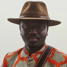 Dengarkan Cheikh Ibra Fam, tonton video musik, baca bio, lihat tanggal tur & lainnya!