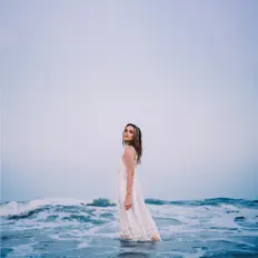 Listen to Lauren O'Brien, watch music videos, read bio, see tour dates & more!