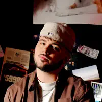 Ascolta undefined, guarda video musicali, leggi la biografia, vedi le date del tour & altro!