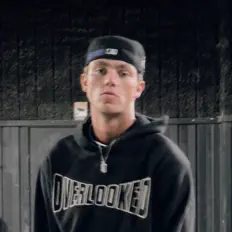 Ακούστε περιεχόμενο από Vsl, παρακολουθήστε μουσικά βίντεο, διαβάστε το βιογραφικό, δείτε ημερομηνίες περιοδείας, και πολλά ακόμη!