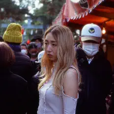 Kurumi Kadoya सुनें, म्यूज़िक वीडियो देखें, बायो पढ़ें, दौरे की तारीखें और बहुत कुछ देखें!