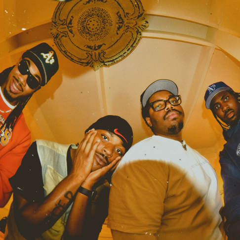 06 - Apple Music