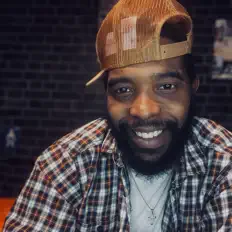 Ascolta Im Ty, guarda video musicali, leggi la biografia, vedi le date del tour & altro!