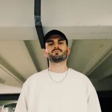 Escucha a Blame Ben, mira vídeos musicales, lee la biografía, consulta fechas de giras y mucho más.