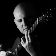 Dengarkan Mauro Ramos, tonton video musik, baca bio, lihat tanggal tur & lainnya!