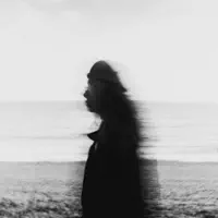 Écoutez undefined, regardez des vidéoclips, lisez la biographie, consultez les dates de tournée et plus encore !