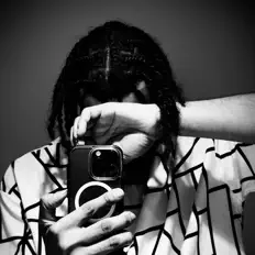 Écoutez Enzo Leo, regardez des vidéoclips, lisez la biographie, consultez les dates de tournée et plus encore !