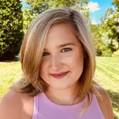 Listen to Kyra Renee, watch music videos, read bio, see tour dates & more!