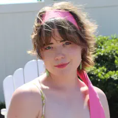 EmmaLee & The Dream सुनें, म्यूज़िक वीडियो देखें, बायो पढ़ें, दौरे की तारीखें और बहुत कुछ देखें!