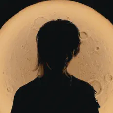 收听 HOWL、观看音乐视频、阅读小传、查看巡演日期等 ！