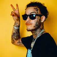 Ouve undefined, vê vídeos de música, lê a biografia, vê as datas da digressão e muito mais!