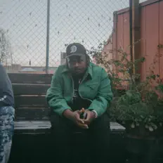 Hör dir Dreem! an, schau dir Musikvideos an, lies die Biografie, finde Tourdaten und mehr!