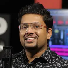 Immanuel Henryを聴いたり、ミュージックビデオを鑑賞したり、経歴やツアー日程などを確認したりしましょう！