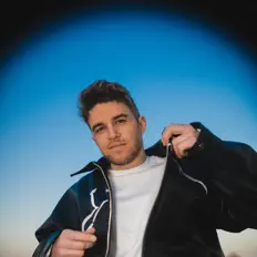 Escucha a FIVE, mira vídeos musicales, lee la biografía, consulta fechas de giras y mucho más.