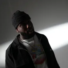 PrinceTheRoc सुनें, म्यूज़िक वीडियो देखें, बायो पढ़ें, दौरे की तारीखें और बहुत कुछ देखें!