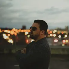Escucha a El Padrino, mira videos musicales, lee su biografía, consulta las fechas de las gira y más.