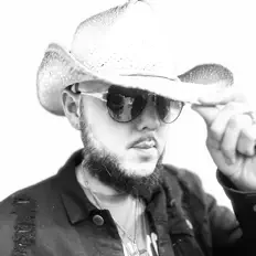 Hör dir Todd Clanton an, schau dir Musikvideos an, lies die Biografie, finde Tourdaten und mehr!