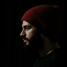 RockIceを聴いたり、ミュージックビデオを鑑賞したり、経歴やツアー日程などを確認したりしましょう！