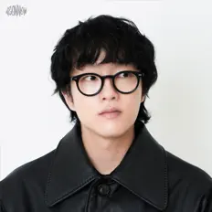 聆聽 전현재、觀看音樂影片、閱讀小傳、查看巡演日期等！