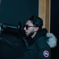 ZEE dinle, müzik videolarını izle, biyografisini oku, tur tarihlerini ve daha fazlasını gör!