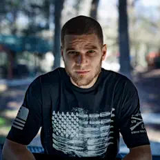 Ouça P_Lo, assista a videoclipes, leia a biografia, veja as datas das turnês e mais!