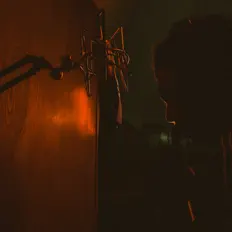 Luister naar CXPITALJAY, bekijk muziekvideo's, lees de bio, bekijk de tourdata, en meer!