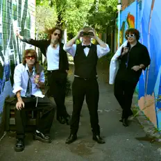 Luister naar Metro Lane, bekijk muziekvideo's, lees de bio, bekijk de tourdata, en meer!