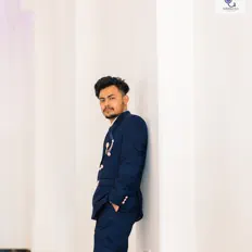 Hör dir Beecas Music an, schau dir Musikvideos an, lies die Biografie, finde Tourdaten und mehr!