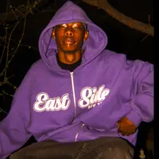 Escucha a st4ge1, mira videos musicales, lee su biografía, consulta las fechas de las gira y más.