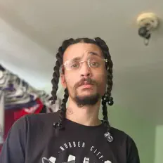 Écoutez Zxppx zxck, regardez des vidéoclips, lisez la biographie, consultez les dates de tournée et plus encore !