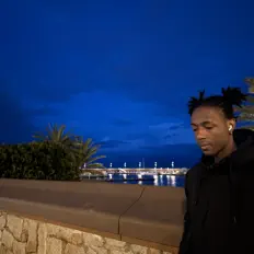 收听 Ke$u$、观看音乐视频、阅读小传、查看巡演日期等 ！