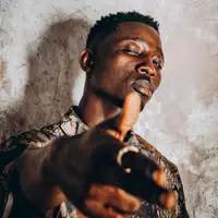 Ascolta undefined, guarda video musicali, leggi la biografia, vedi le date del tour & altro!