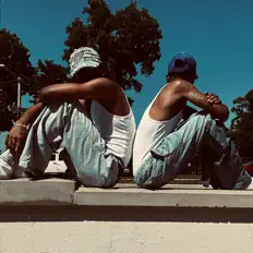 Écoutez EnK, regardez des vidéoclips, lisez la biographie, consultez les dates de tournée et plus encore !