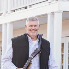 Dengarkan Shannon Slaughter, tonton video musik, baca bio, lihat tanggal tur & lainnya!