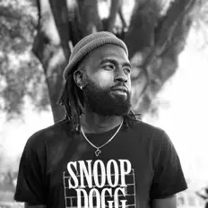 收听 Iborian、观看音乐视频、阅读小传、查看巡演日期等 ！