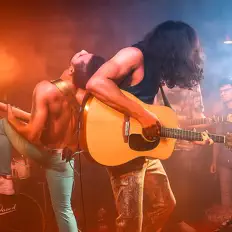 Escucha a RJD, mira videos musicales, lee su biografía, consulta las fechas de las gira y más.