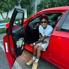 Ouve MikeOnaBeat, vê vídeos de música, lê a biografia, vê as datas da digressão e muito mais!