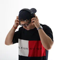 Stigs을(를) 듣고, 뮤직 비디오를 보고, 약력을 읽고, 투어 일정 등을 확인하세요!