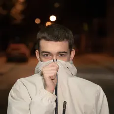 收听 CHOVAN、观看音乐视频、阅读小传、查看巡演日期等 ！