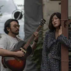 Abigashiを聴いたり、ミュージックビデオを鑑賞したり、経歴やツアー日程などを確認したりしましょう！